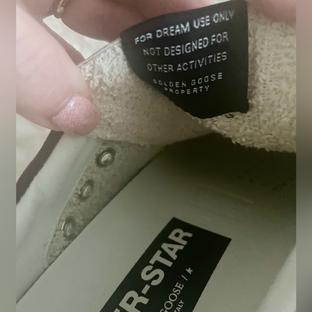Ltd Edition Golden Goose Superstars - Picture 8 of 14